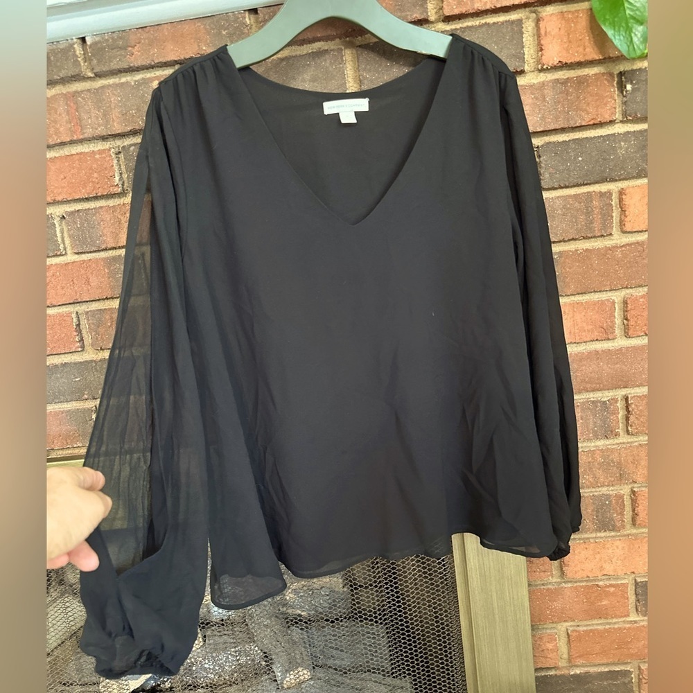 #7)  black open sleeve blouse with linen. Excellent condition